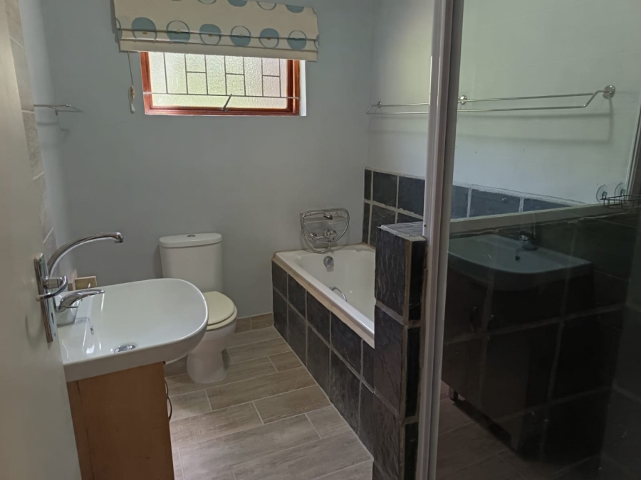 3 Bedroom Property for Sale in Brenton On Lake Western Cape